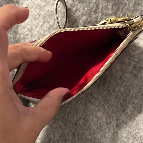 Coach wristlet - Picture 3 of 5